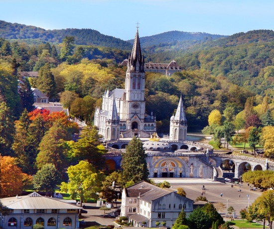 CIRCUITO MARIANO  ? PORTUGAL FRANA E ITLIA C/VATICANO E AUDINCIA PAPAL