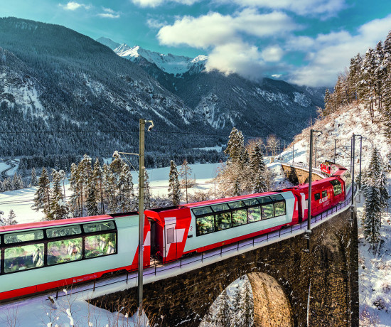 TRENS PANORÂMICOS DA SUÍÇA E NORTE DA ITÁLIA C/ VENEZA 10/26