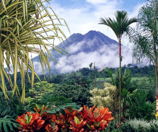 COSTA RICA EXTRAORDIN&Aacute;RIA &mdash; CELEBRA&Ccedil;&Atilde;O DE R&Eacute;VEILLON ENTRE FLORESTAS TROPICAIS, VULC&Otilde;ES E O PAC&Iacute;FICO