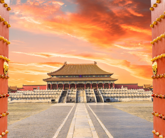 CHINA IMPERIAL &mdash; MILENAR E FUTURISTA &bull; HONG KONG E MACAU 2/2027